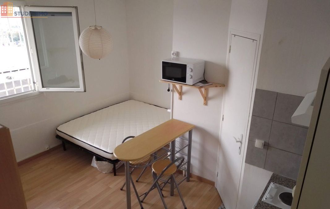 Studio meublé 16m² Orléans 45000 - Dernier étage, lumineux - Photo 4
