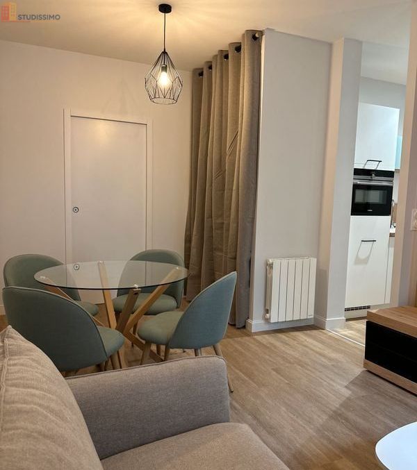 Studio meublé 30m² Orléans centre - Lumineux - Photo 3