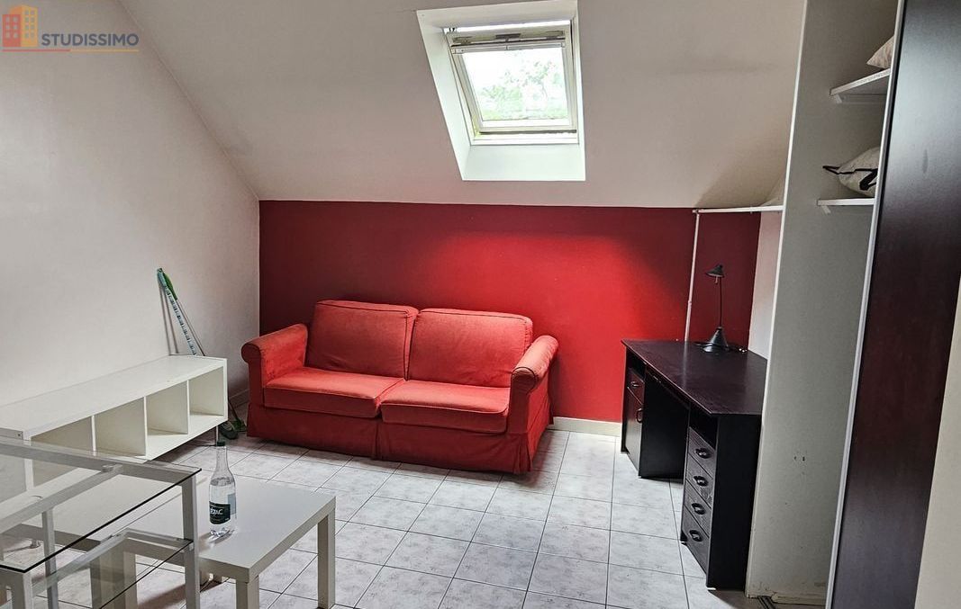 Studio meublé 27m² Nantes centre - Hyper centre, dernier étage - Photo 4