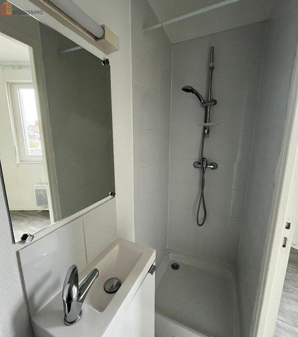Studio 11m² Angers 49100 - Photo 1
