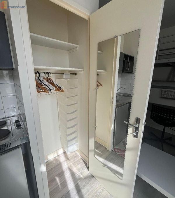 Studio meublé 16m² Angers 49100 - Meublé, 3e étage - Photo 2