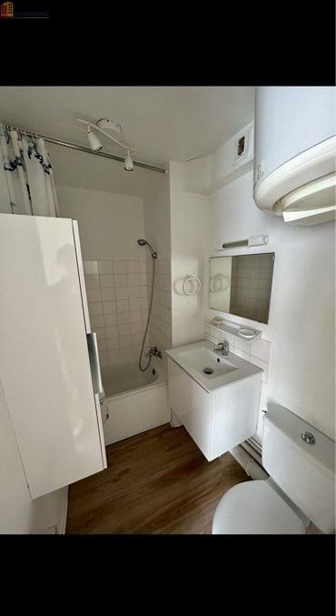 Studio meublé 20m² Nantes 44000 - Disponible, proche commodités - Photo 2