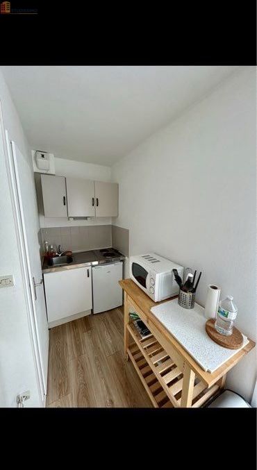 Studio meublé 20m² Nantes 44000 - Disponible, proche commodités - Photo 1