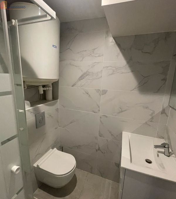 Studio meublé 16m² Nantes centre - Hypercentre, lumineux - Photo 4