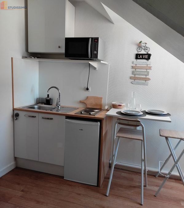 Studio meublé 14m² Angers 49100 - Proche centre-ville, calme - Photo 2