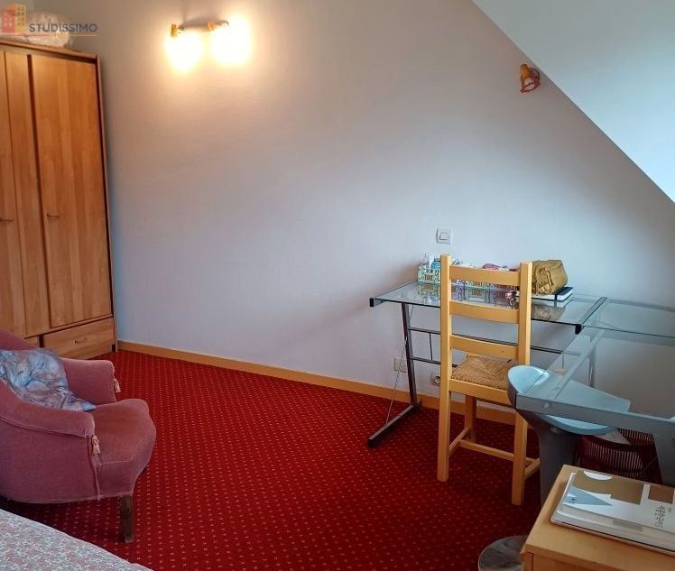 Studio meublé 20m² Angers 49000 - Calme, pour étudiante - Photo 2