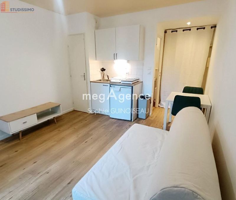 Studio meublé 18m² Cholet - Meublé, DPE C - Photo 17