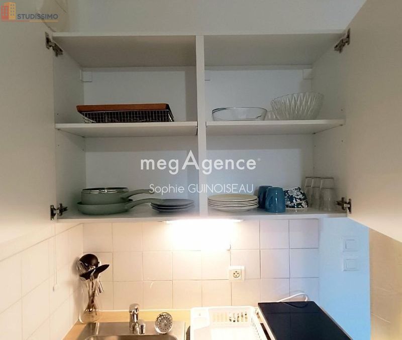Studio meublé 18m² Cholet - Meublé, DPE C - Photo 4