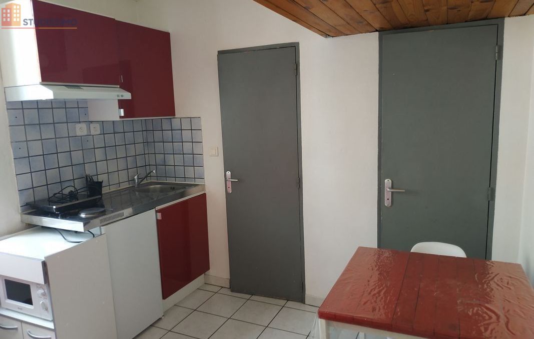 Studio meublé 13m² Nantes 44100 - Meublé, 1er étage - Photo 10