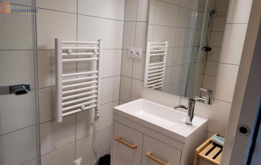 Studio meublé 14m² Angers 49100 - Calme, 1er étage - Photo 9