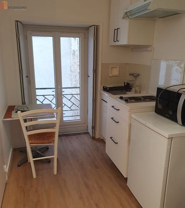 Studio meublé 1m² Nantes centre - Proche Tour Bretagne - Photo 15