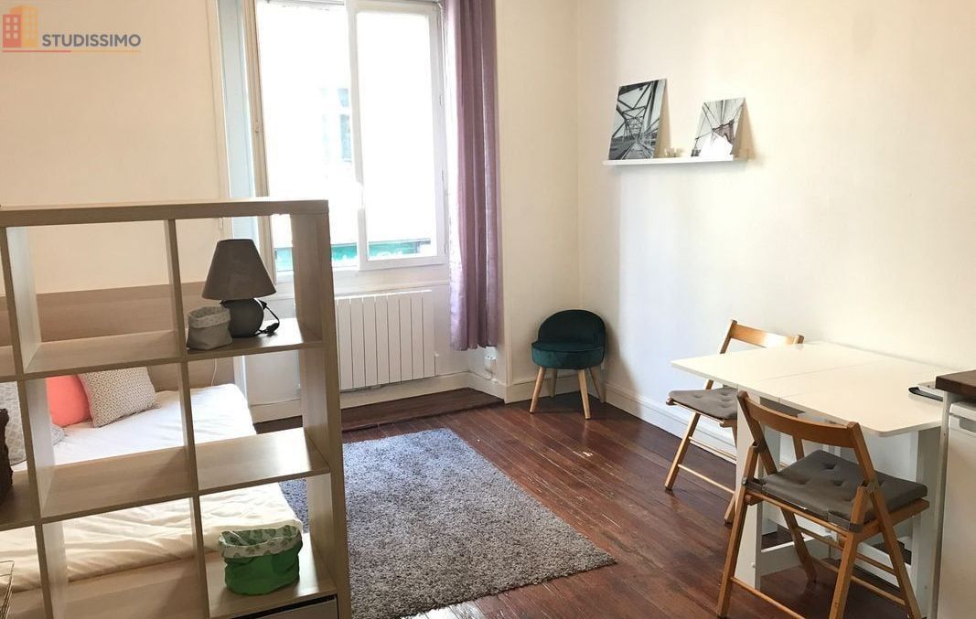 Studio meublé 20m² Nantes centre - Idéalement placé, lumineux - Photo 9