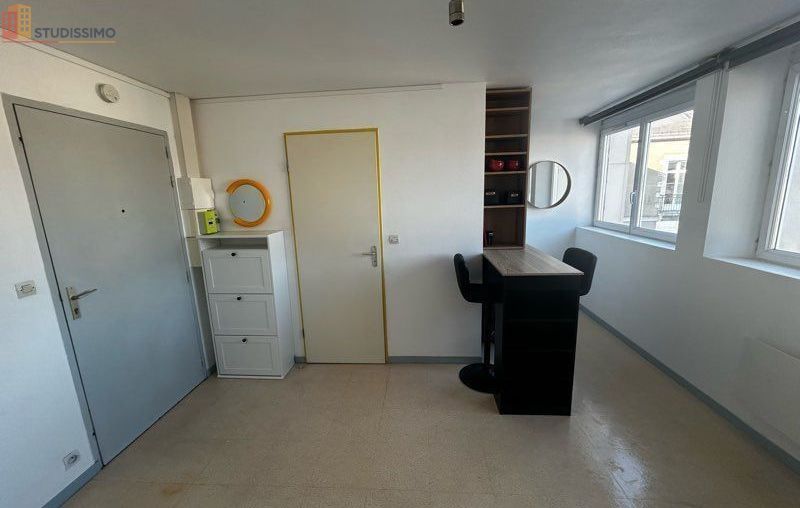 Studio 17m² Nantes centre Graslin - Ensoleillé, vue dégagée - Photo 7