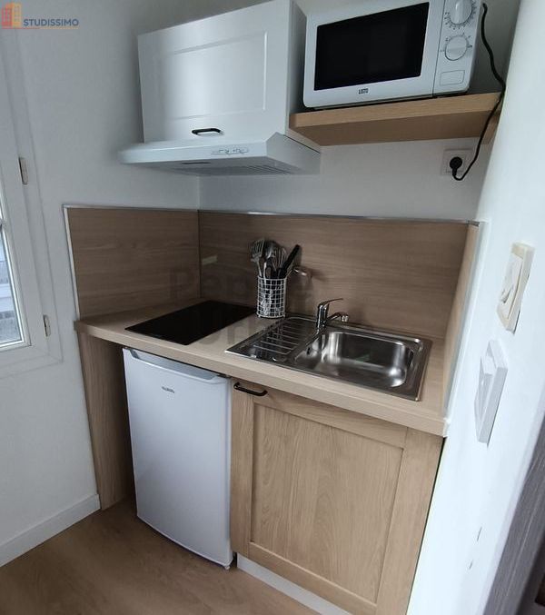 Studio meublé 17m² Angers 49100 - Meublé, 2e étage - Photo 7