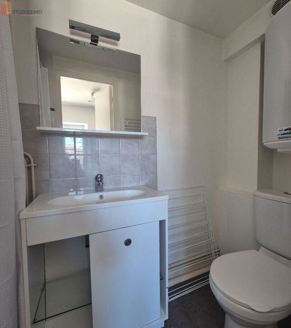 Studio 21m² Angers 49000 - Étage 2/3, DPE F - Photo 1