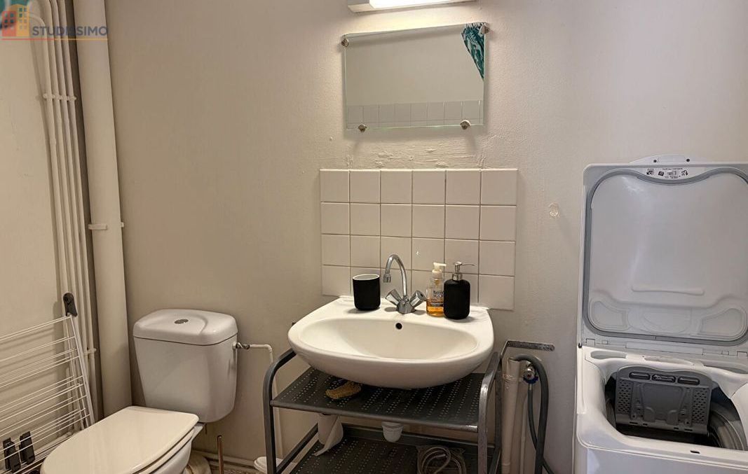 Studio meublé 21m² Angers 49000 - Meublé, 3e étage - Photo 0