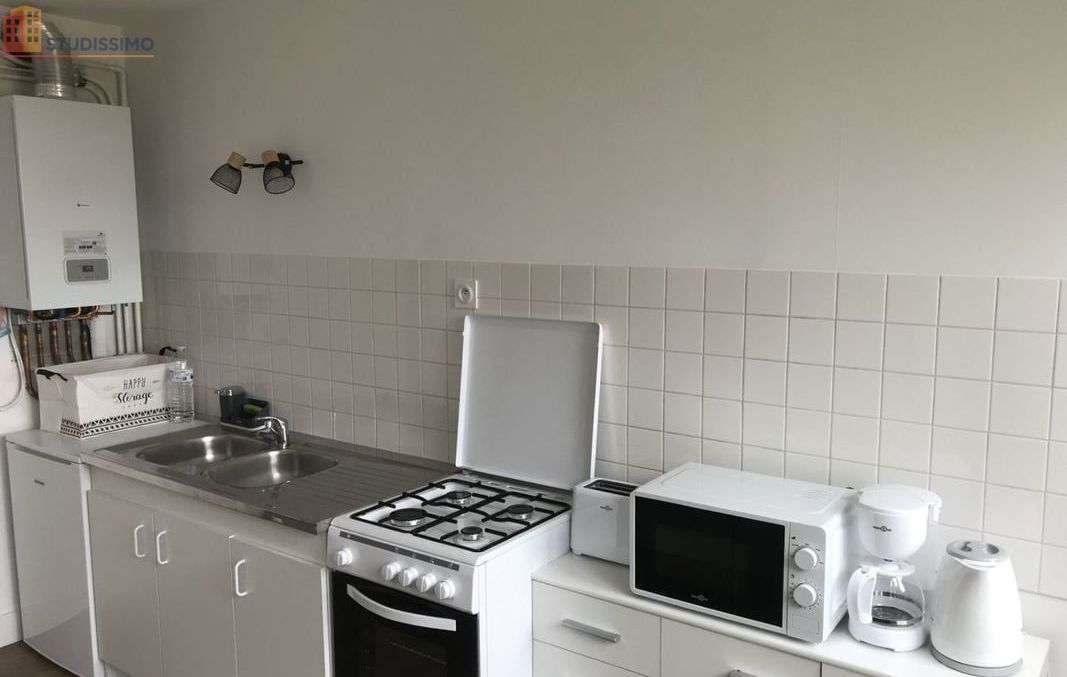 Studio meublé 28m² Cholet - 2e étage, lumineux - Photo 11