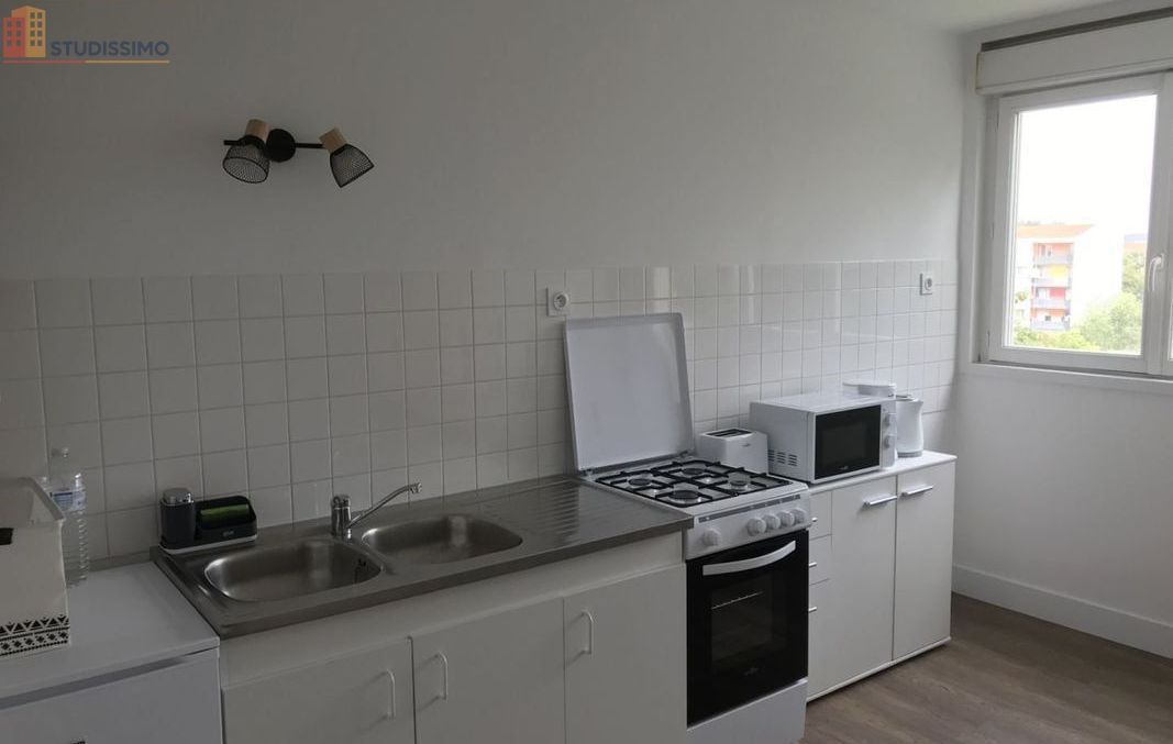 Studio meublé 28m² Cholet - 2e étage, lumineux - Photo 9