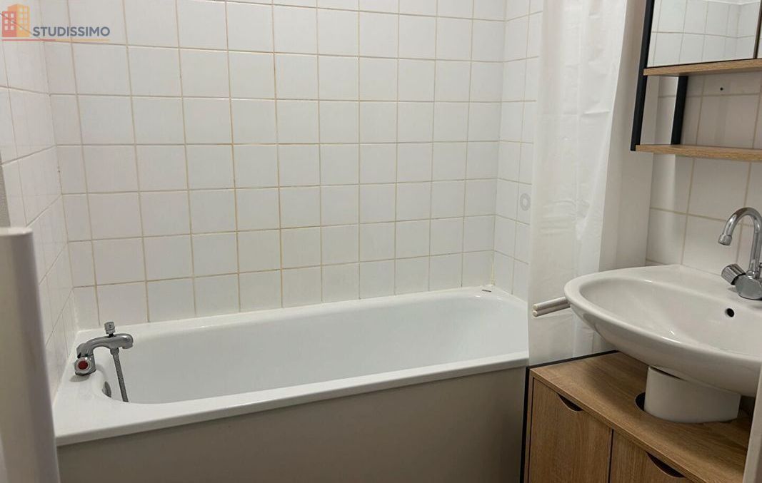 Studio meublé 20m² Angers centre - Meublé, proche commodités - Photo 2