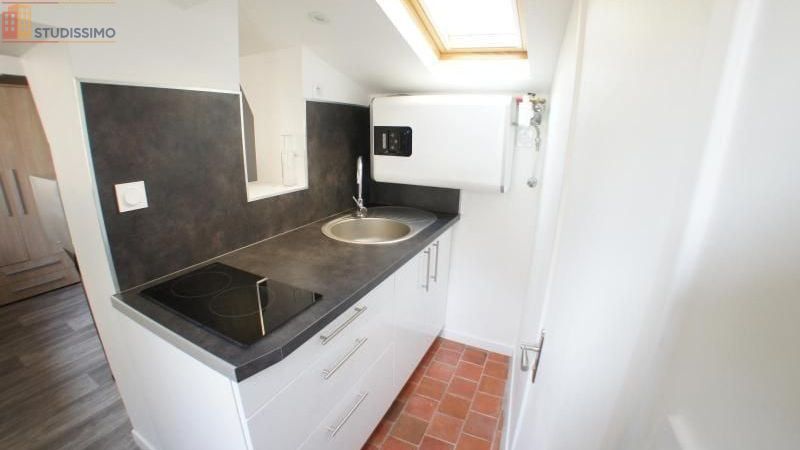Studio meublé 17m² Angers 49100 - Meublé, 2e étage - Photo 23