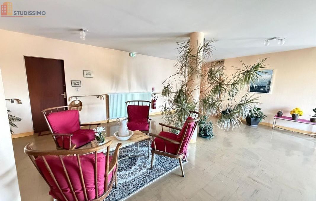 Studio 31m² Angers centre - Résidence services, sécurisé 24h/24 - Photo 8