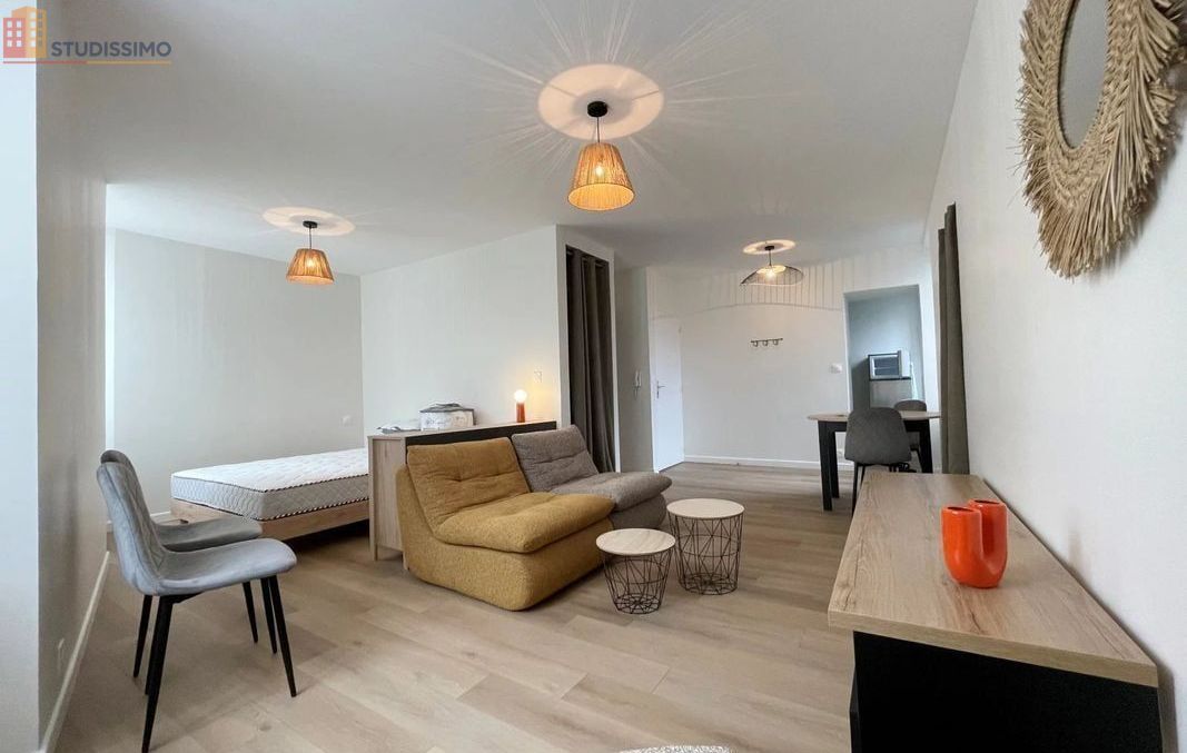 Studio meublé 36m² Cholet - Meublé, DPE C - Photo 36