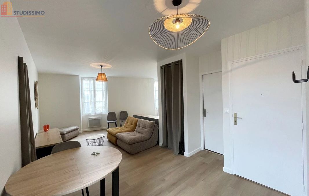 Studio meublé 36m² Cholet - Meublé, DPE C - Photo 27
