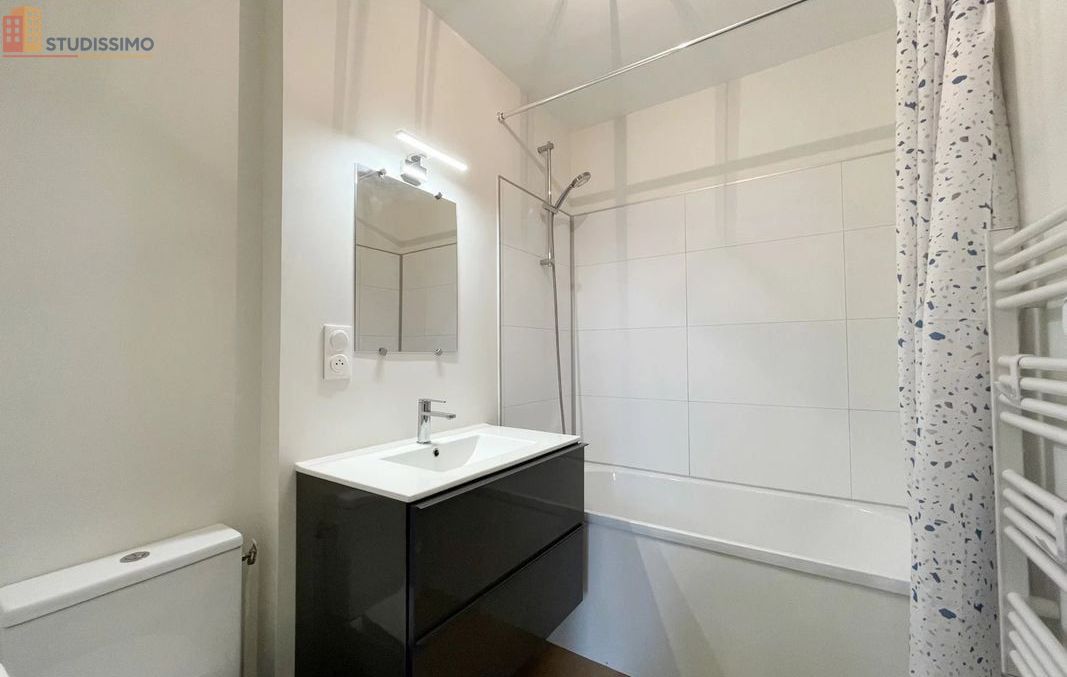 Studio meublé 36m² Cholet - Meublé, DPE C - Photo 1