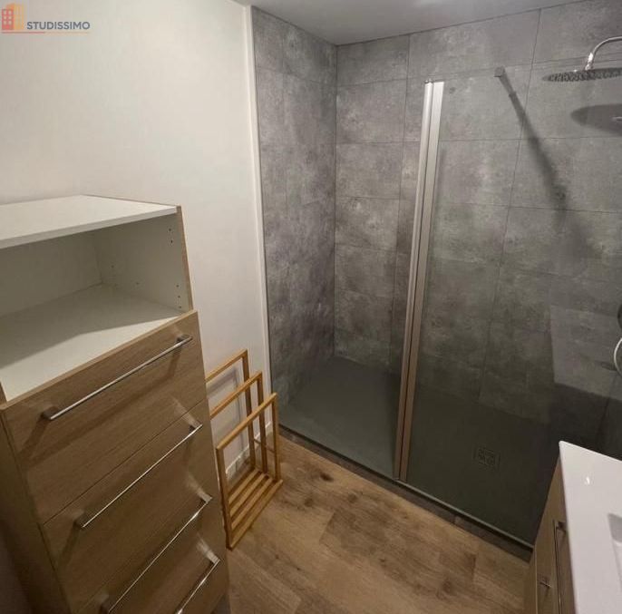 Studio meublé 20m² Cholet - Calme, lumineux - Photo 2