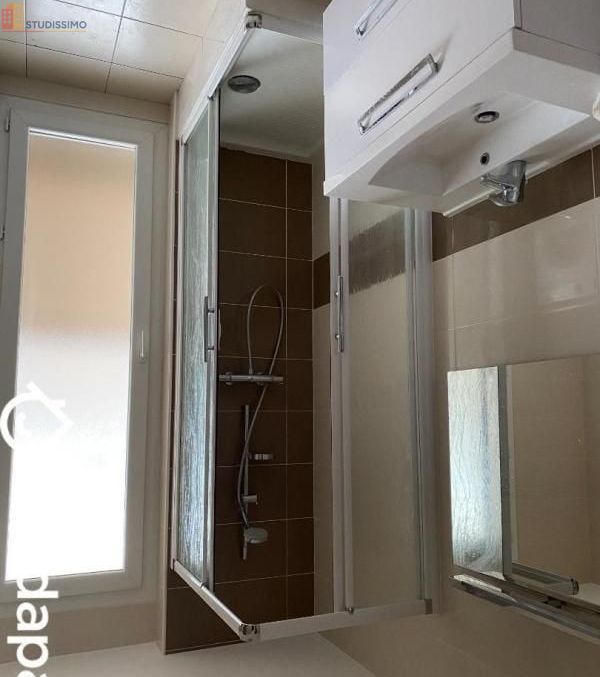 Studio meublé 10m² Angers 49000 - Meublé, 4e étage - Photo 2
