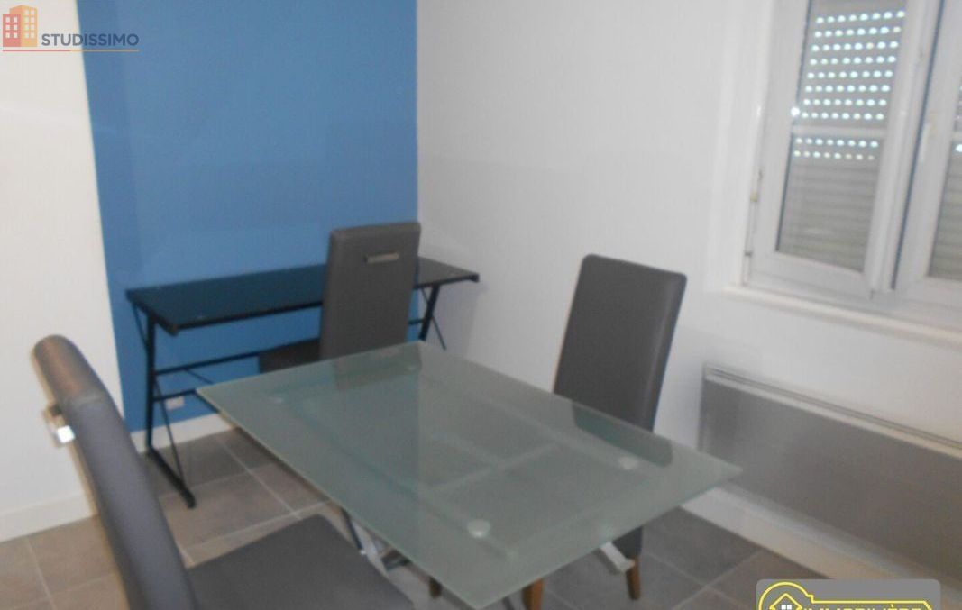 Studio meublé 29m² Saint-Hilaire-du-Harcouët - Meublé - Photo 2