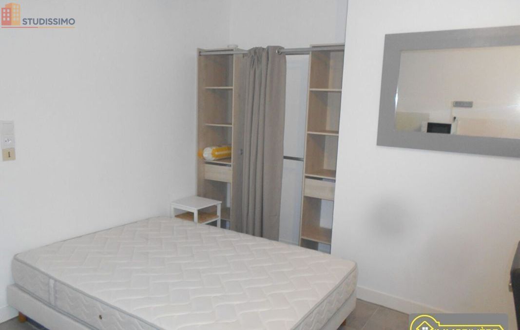 Studio meublé 29m² Saint-Hilaire-du-Harcouët - Meublé - Photo 3