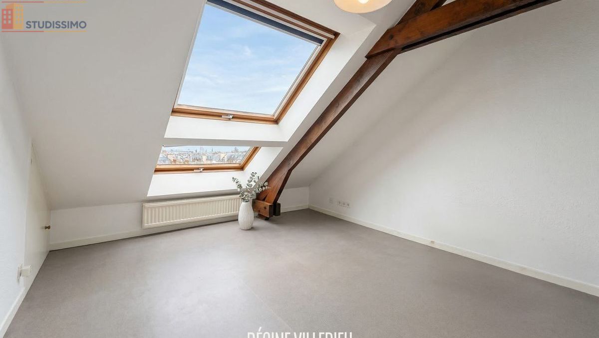 Studio 22m² Cherbourg-en-Cotentin 50100 - Dernier étage, lumineux - Photo 2