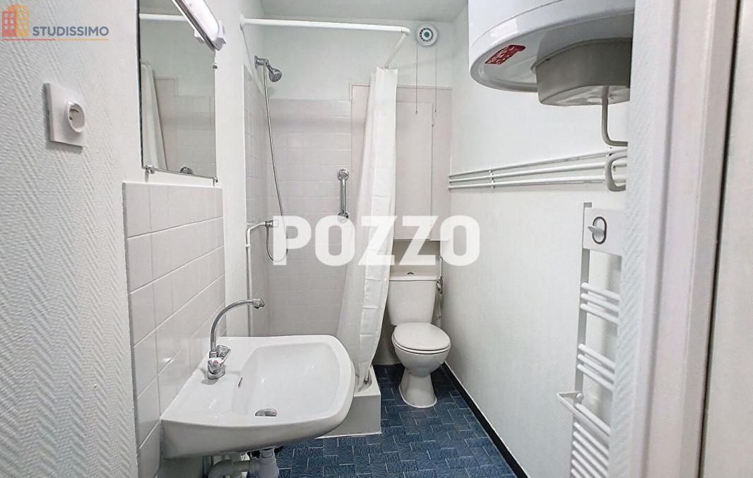 Studio 21m² Saint-Hilaire-du-Harcouët - sans caractéristique - Photo 1