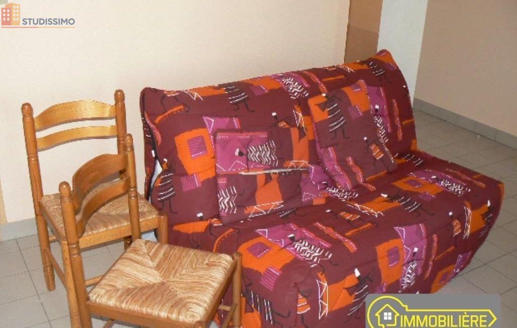 Studio meublé 19m² Saint-Hilaire-du-Harcouët - Meublé - Photo 2