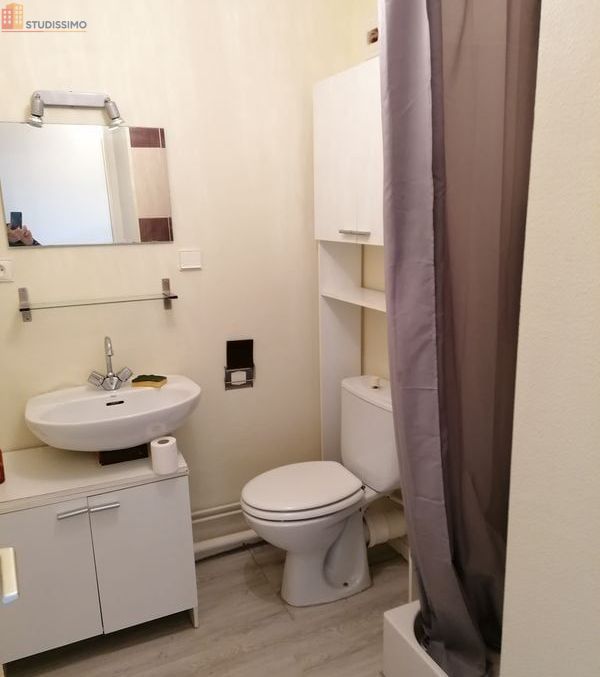 Studio meublé 20m² Cherbourg-en-Cotentin - Meublé, 2e étage - Photo 2
