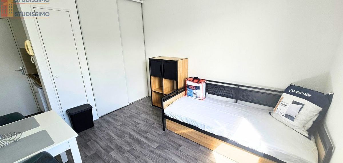 Studio meublé 20m² Angers 49100 - Parking, dernier étage - Photo 4