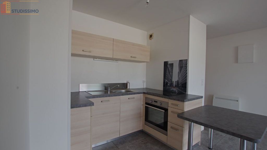 Studio 33m² Cholet 49300 - Duplex, dernier étage - Photo 7