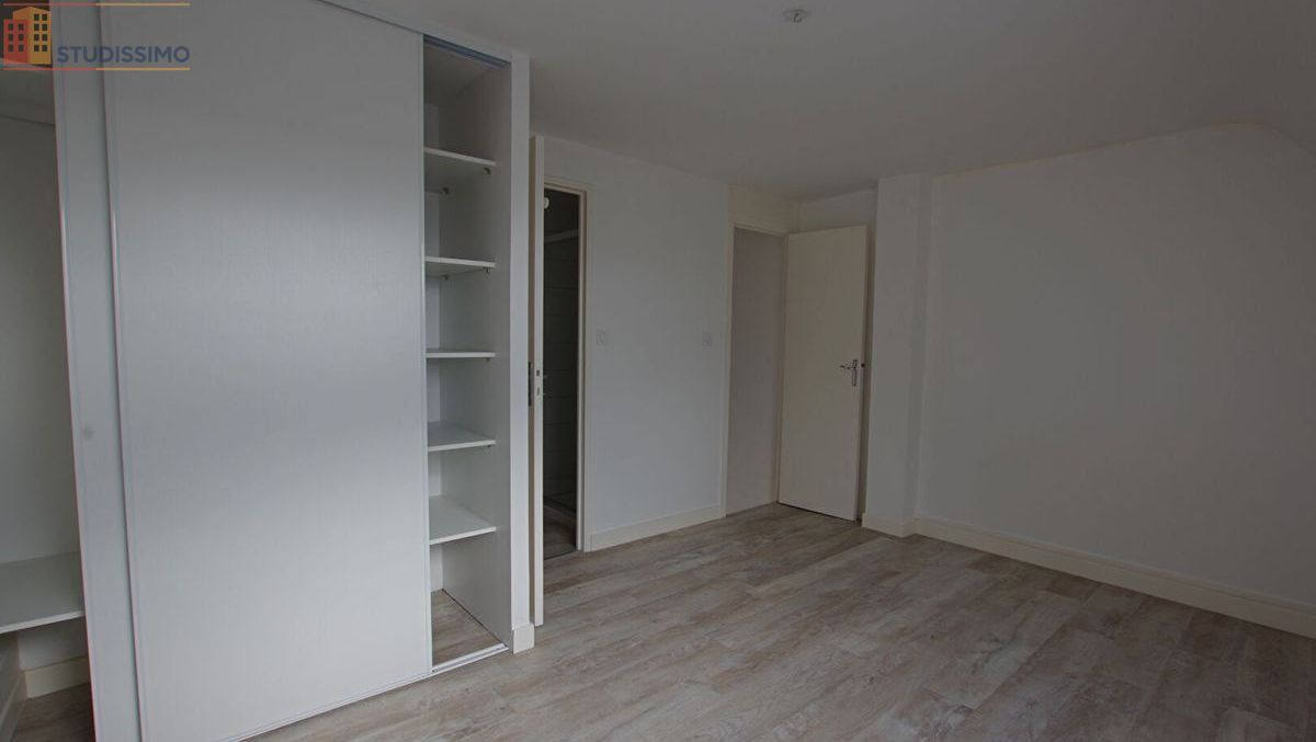 Studio 33m² Cholet 49300 - Duplex, dernier étage - Photo 4