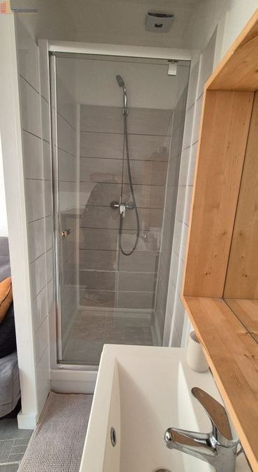 Studio meublé 12m² Angers 49100 - Calme, dernier étage - Photo 1
