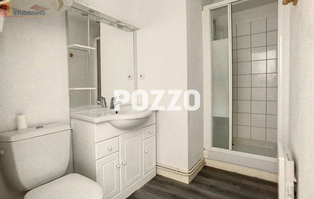 Studio 16m² Le Neufbourg 50140 - 2e étage, DPE D - Photo 1