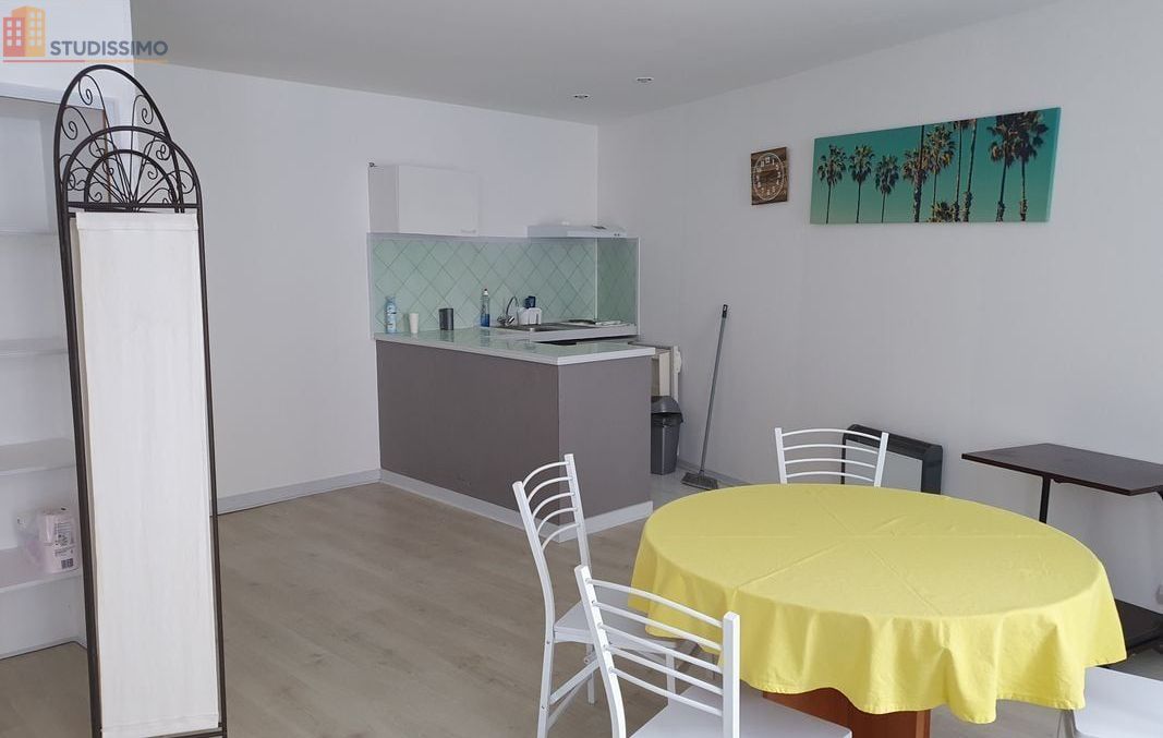 Studio meublé 22m² Cherbourg-en-Cotentin - Meublé, lumineux - Photo 2