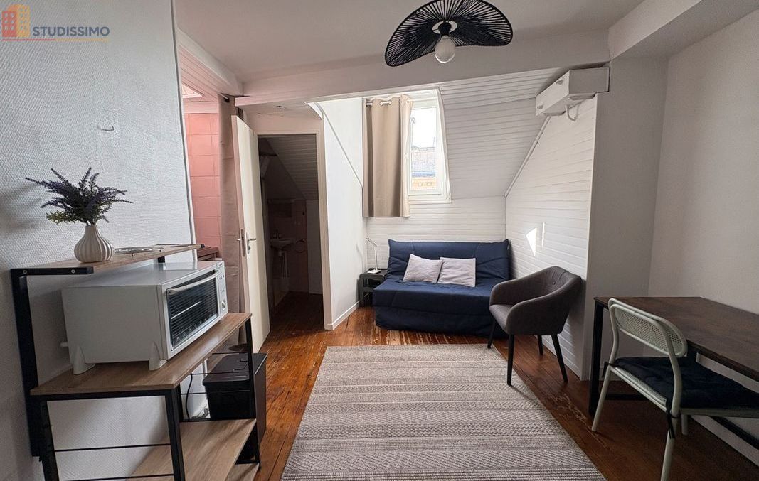 Studio meublé 16m² Angers 49100 - Centre-ville, 3e étage - Photo 1