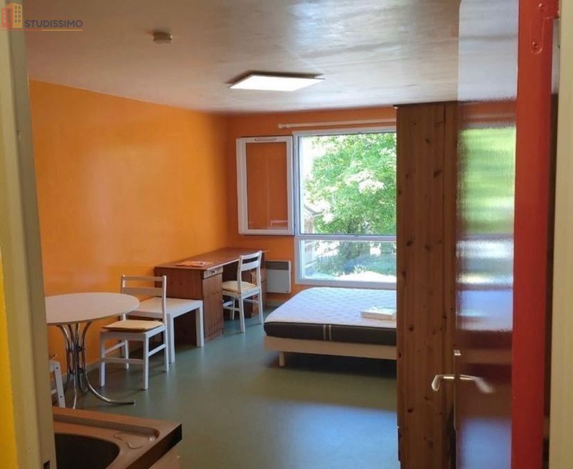 Studio meublé 24m² Cherbourg-en-Cotentin 50100 - Meublé, 2e étage - Photo 1
