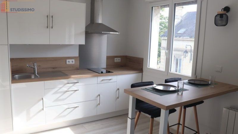 Studio meublé 30m² Saumur - Entièrement rénové, meublé - Photo 2