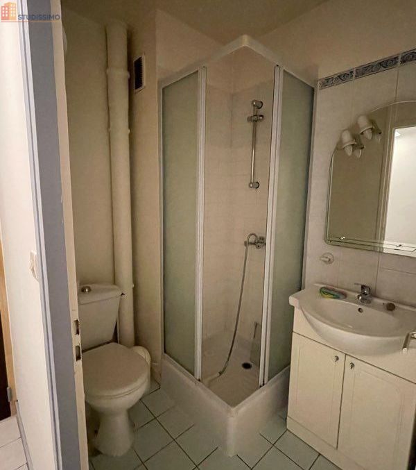 Studio meublé 28m² Saint-Lô - Lumineux, 3e étage - Photo 2