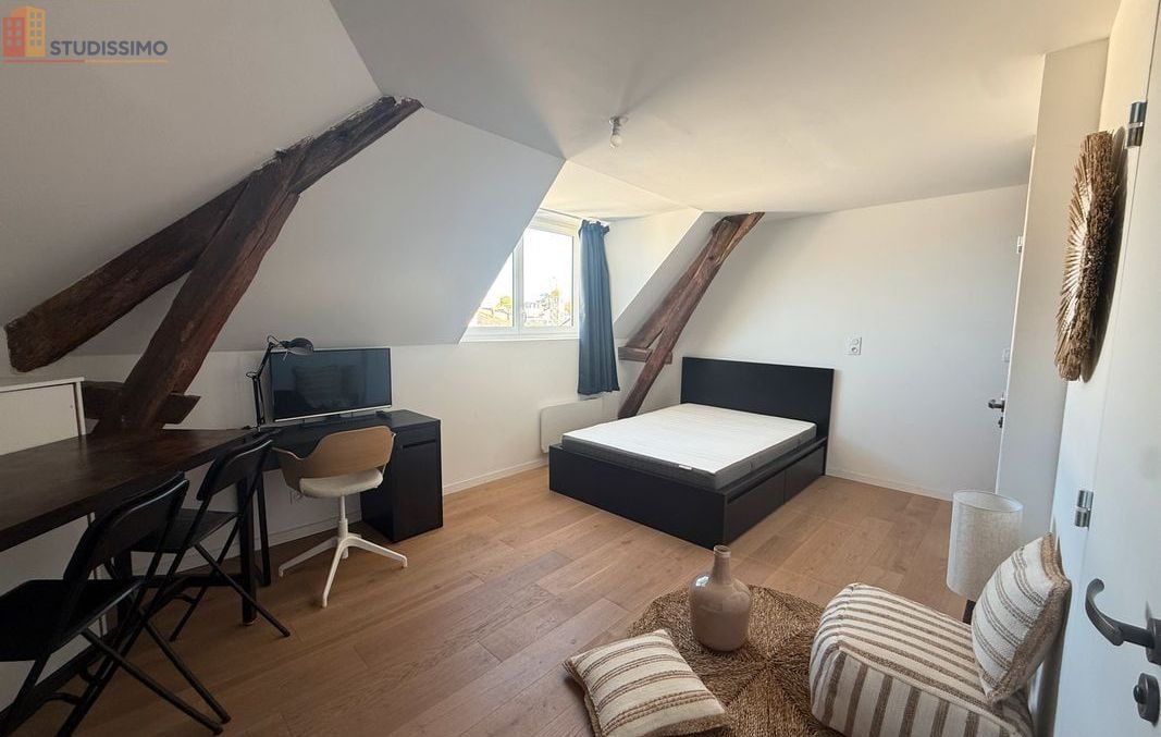Studio meublé 27m² Cholet centre - Entièrement rénové, meublé - Photo 4