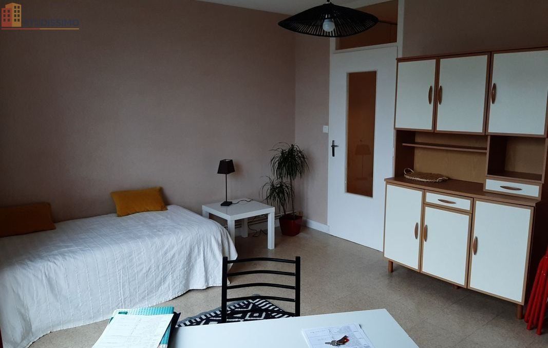 Studio meublé 29m² Saint-Lô - Grand, lumineux - Photo 2
