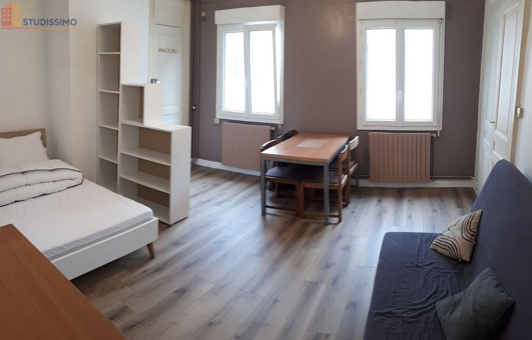Studio meublé 28m² Cherbourg-en-Cotentin - Meublé, 1er étage - Photo 2