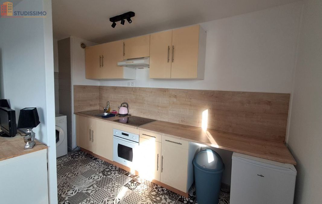 Studio meublé 35m² Angers centre - Lumineux, 11e étage - Photo 4